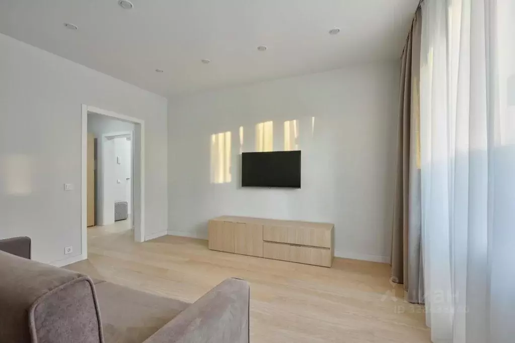 3-к кв. Липецкая область, Липецк ул. М.И. Неделина, 4Д (79.0 м) - Фото 1