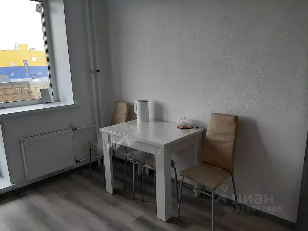 1-к кв. Тюменская область, Тобольск 15-й мкр, 42 (38.0 м) - Фото 1