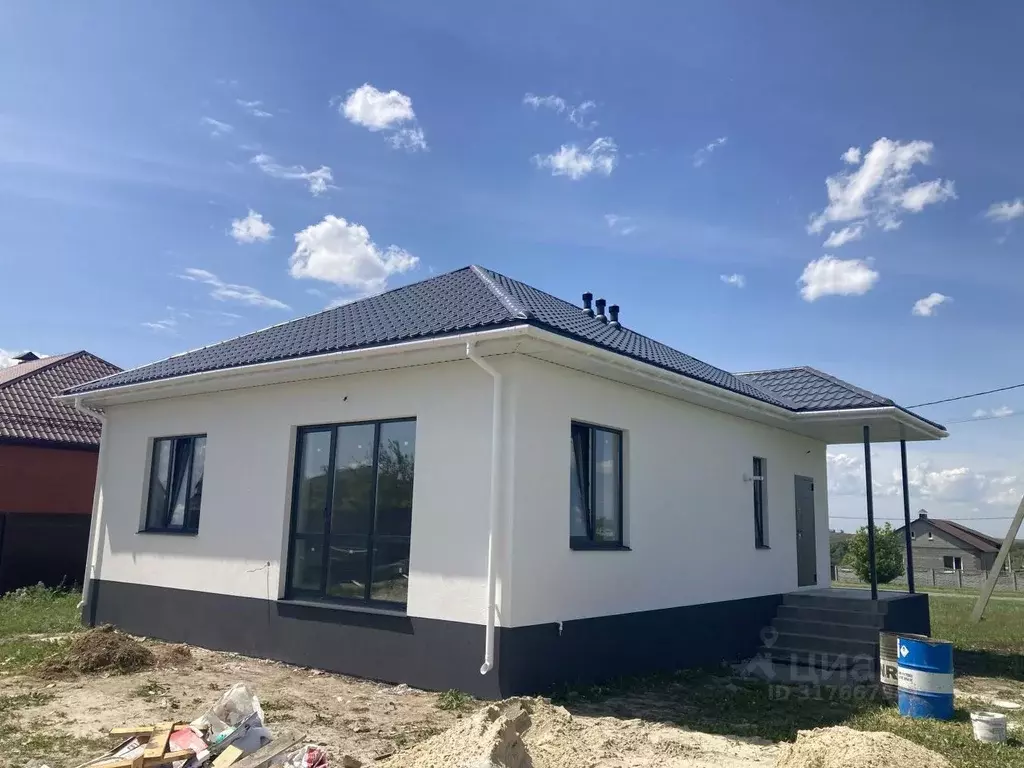 Дом в Белгородская область, Белгородский район, с. Стрелецкое, ... - Фото 0