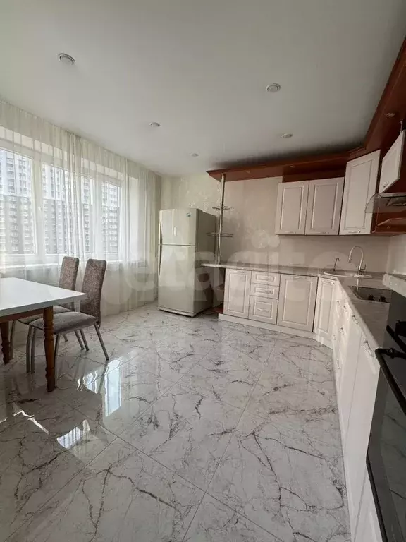 1-к. квартира, 40 м, 5/15 эт. - Фото 0