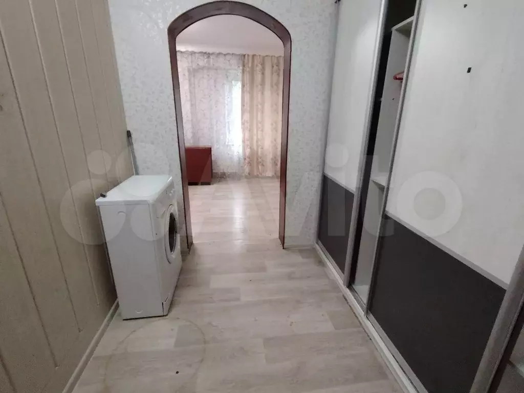 4-к. квартира, 65 м, 1/1 эт. - Фото 0