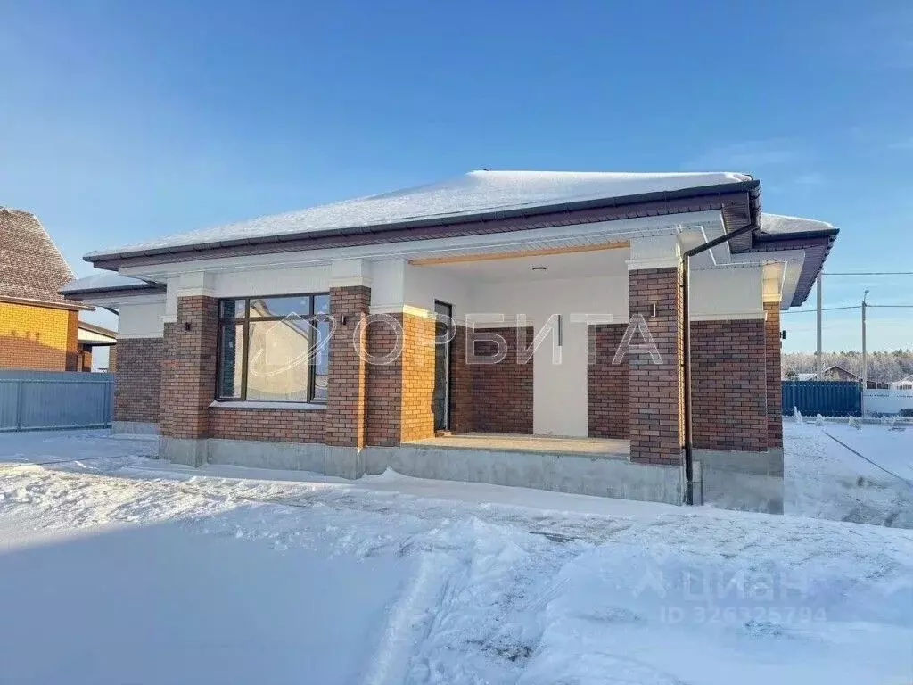 Дом в Тюменская область, Тюменский муниципальный округ, д. Ушакова  ... - Фото 1