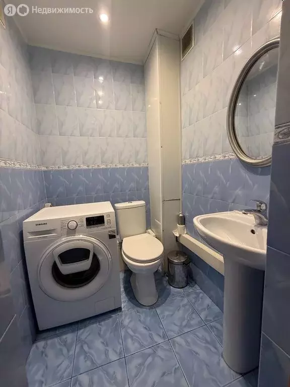 3-комнатная квартира: Екатеринбург, Родонитовая улица, 9 (82 м) - Фото 1