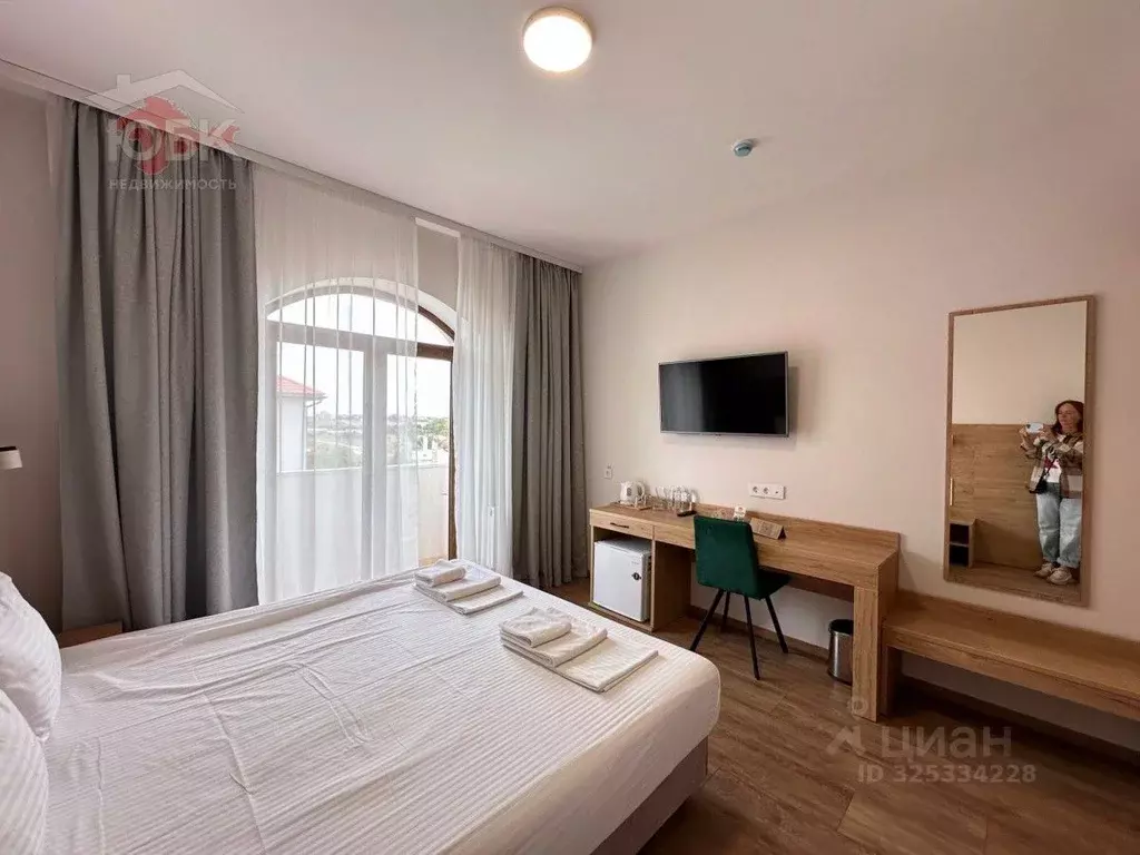 1-к кв. Крым, Черноморское пгт ул. Сигнальная, 2В (25.4 м) - Фото 1