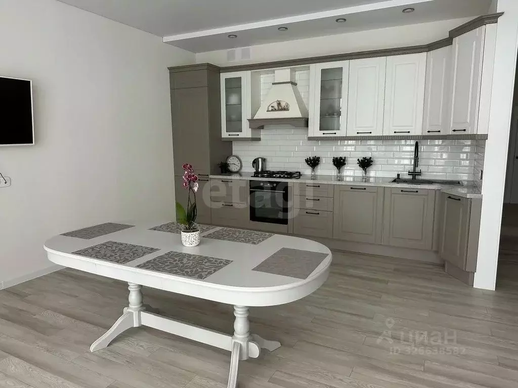 Дом в Ростовская область, Аксай ул. Василия Губы (240 м) - Фото 1