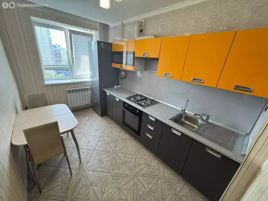2-комнатная квартира: Белгород, улица 5 Августа, 30А (60.5 м) - Фото 1