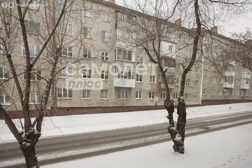 2-комнатная квартира: Кемерово, улица Патриотов, 5 (52 м) - Фото 2