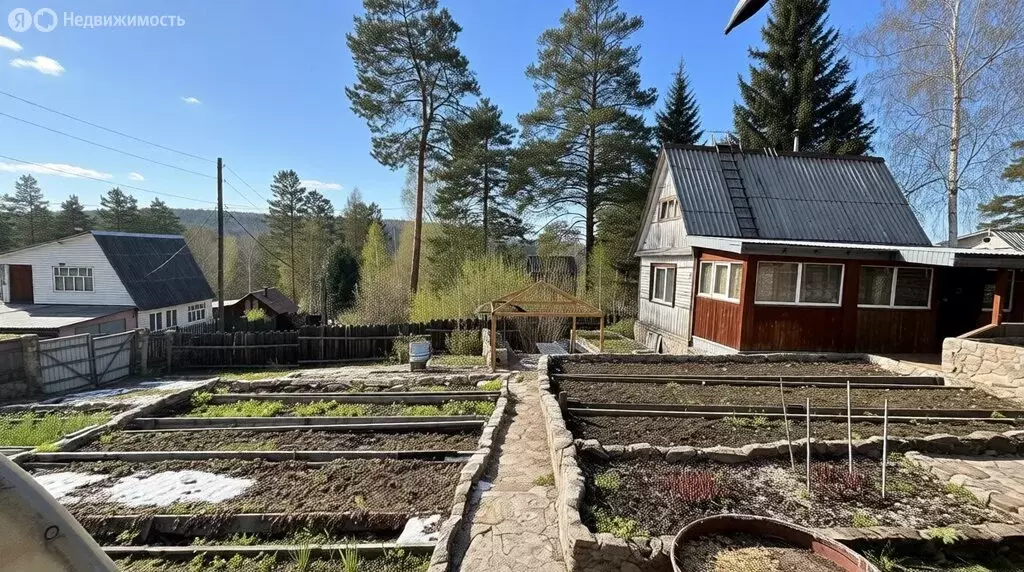 Участок в Шелеховский район, посёлок Большой Луг (6 м) - Фото 1