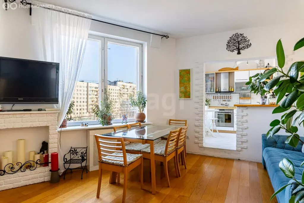 3-комнатная квартира: Санкт-Петербург, улица Одоевского, 28 (96 м) - Фото 2