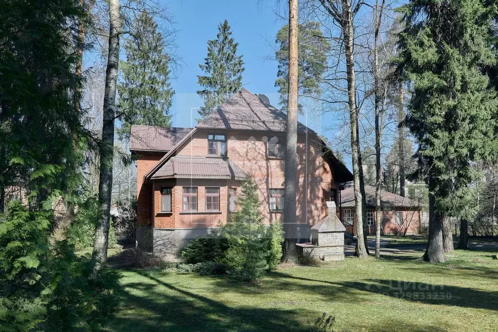 Дом в Ленинградская область, Всеволожск Христиновский просп., 15к2 ... - Фото 1