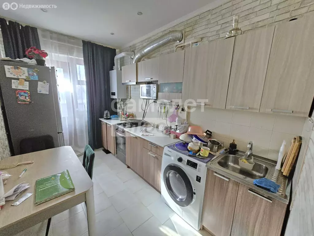 3-комнатная квартира: Краснодар, улица имени Дзержинского, 10 (60.5 м) - Фото 1