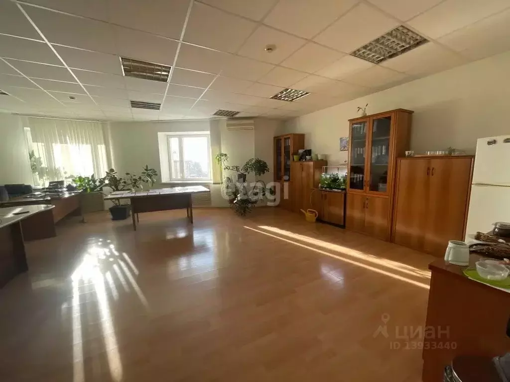 Офис в Тюменская область, Тюмень ул. Красина, 7А (112 м) - Фото 1