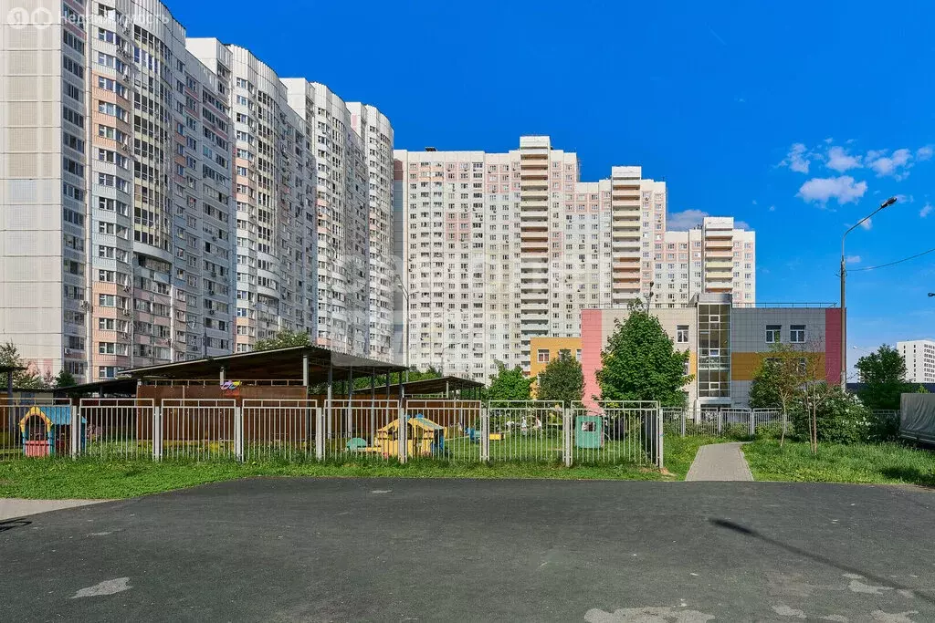 3-комнатная квартира: Мытищи, улица Борисовка, 16 (80.8 м) - Фото 1
