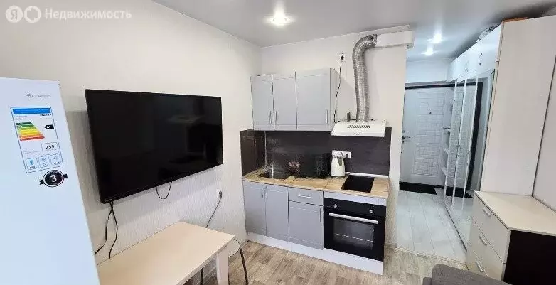 Квартира-студия: Тюмень, улица Новосёлов, 107к2 (15 м) - Фото 1