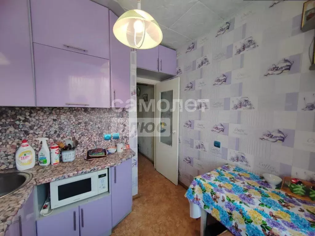 2-к кв. Нижегородская область, Бор пос. Октябрьский, ул. Победы, 12 ... - Фото 1