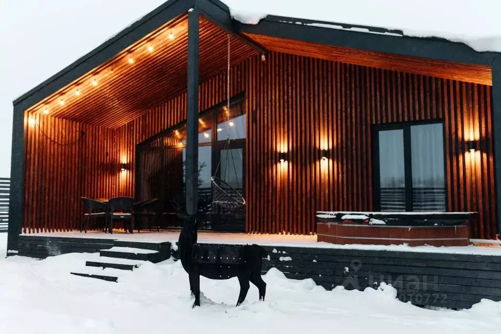 Дом в Ленинградская область, Ломоносовский район, Лопухинское с/пос, ... - Фото 1