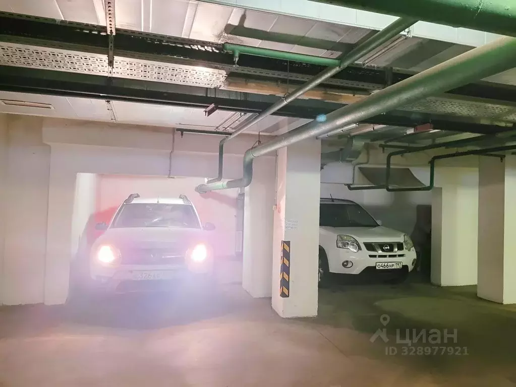 Гараж в Москва Краснобогатырская ул., 9 (15 м) - Фото 2