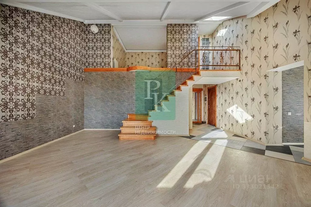 2-к кв. Севастополь ул. Розы Люксембург, 75 (90.8 м) - Фото 1