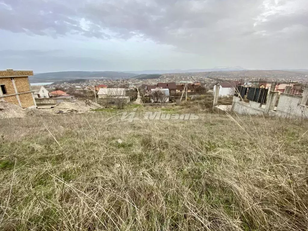 Участок в Крым, Симферополь ул. Имени К.М. Кудряшова (10.0 сот.) - Фото 1