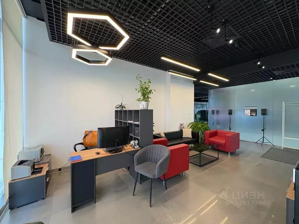 Помещение свободного назначения в Москва Олимпийский просп., 16с5 (131 ... - Фото 1