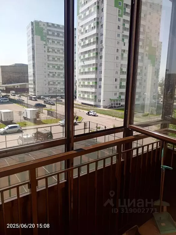 1-к кв. Красноярский край, Красноярск ул. Апрельская, 4 (38.0 м) - Фото 0