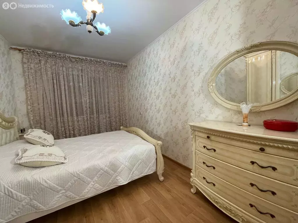 3-комнатная квартира: Волгодонск, улица Черникова, 28 (62 м) - Фото 1