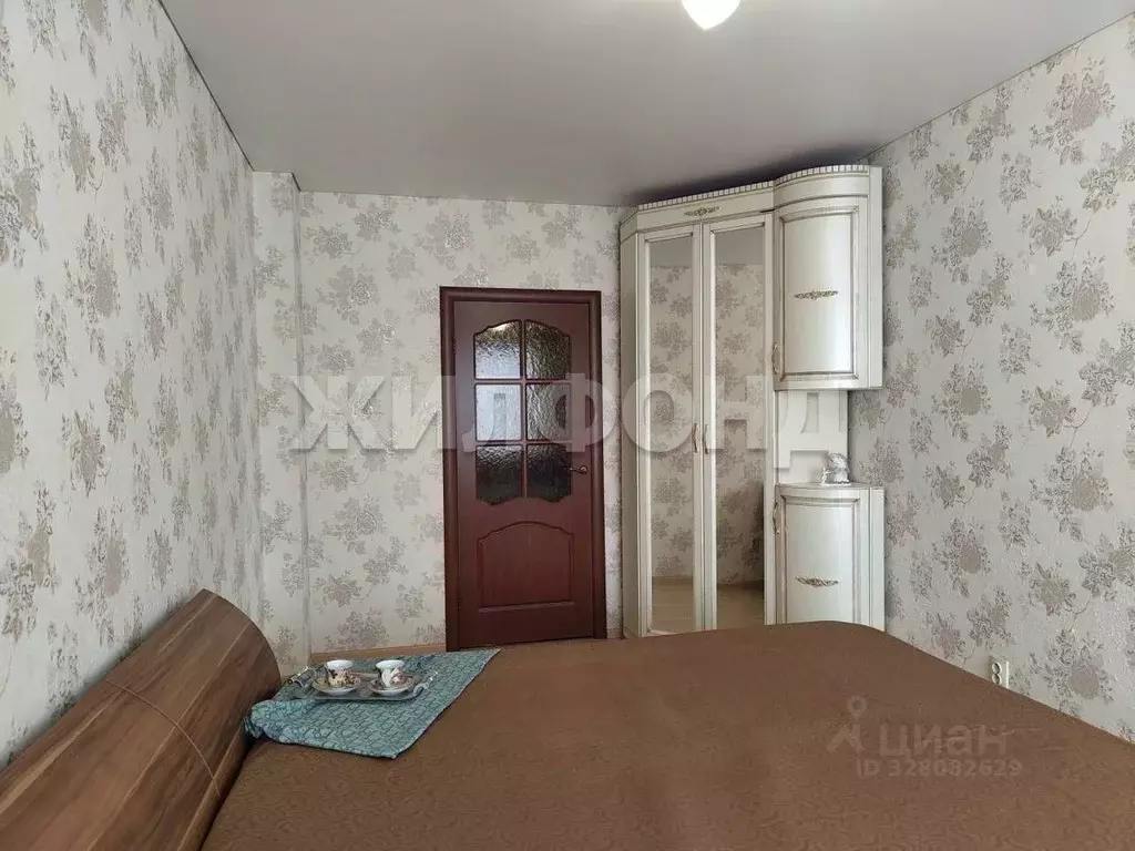 2-к кв. Алтайский край, Барнаул ул. Профинтерна, 7а (71.0 м) - Фото 1