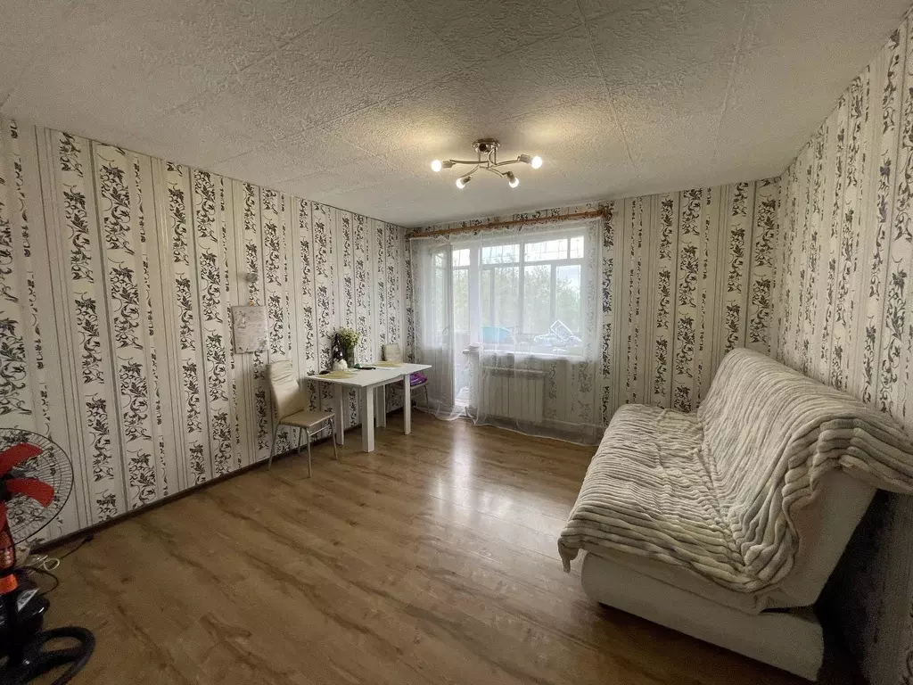 Продаётся 4-к квартира, 57.3 м - Фото 0