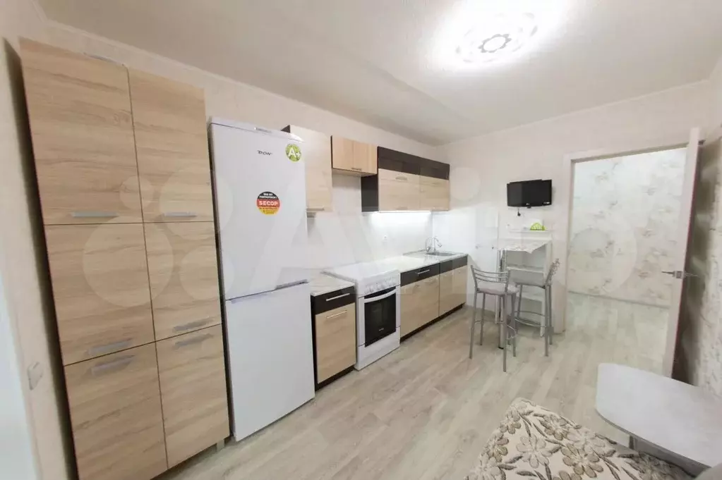 2-к. квартира, 58 м, 8/10 эт. - Фото 1