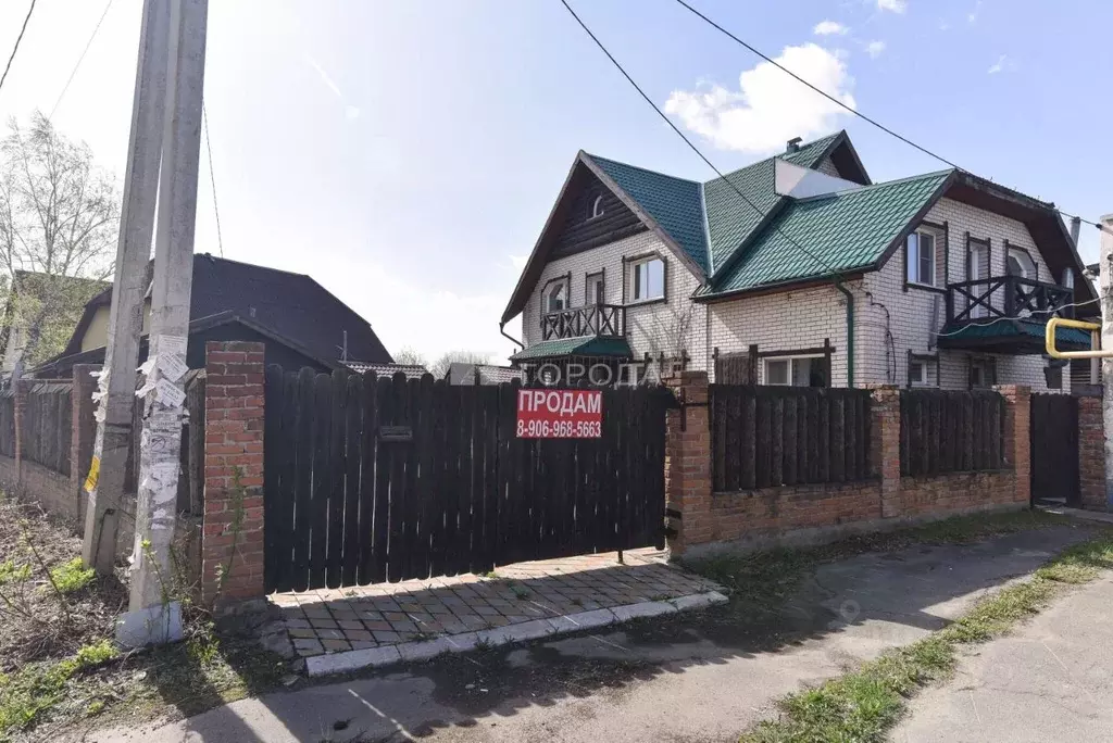Дом в Алтайский край, Барнаул Калманский проезд (240 м) - Фото 0