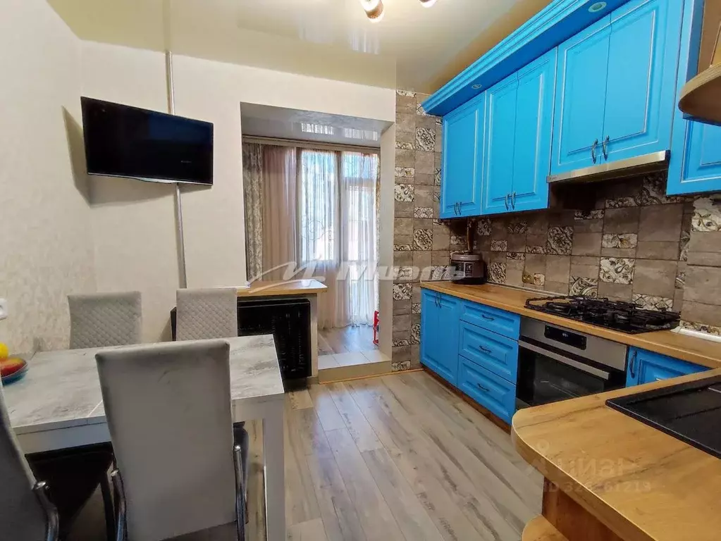 4-к кв. Крым, Симферополь ул. Балаклавская, 51 (90.1 м) - Фото 1