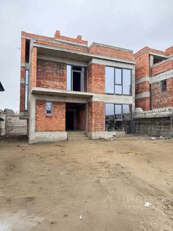 Дом в Кабардино-Балкария, Нальчик ул. Тлостанова (247 м) - Фото 2