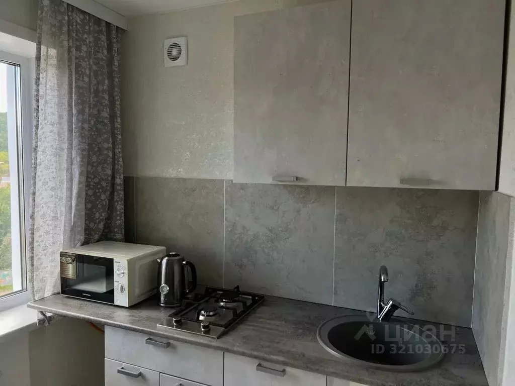 1-к кв. Алтай, Горно-Алтайск Коммунистический просп., 158 (44.0 м) - Фото 2