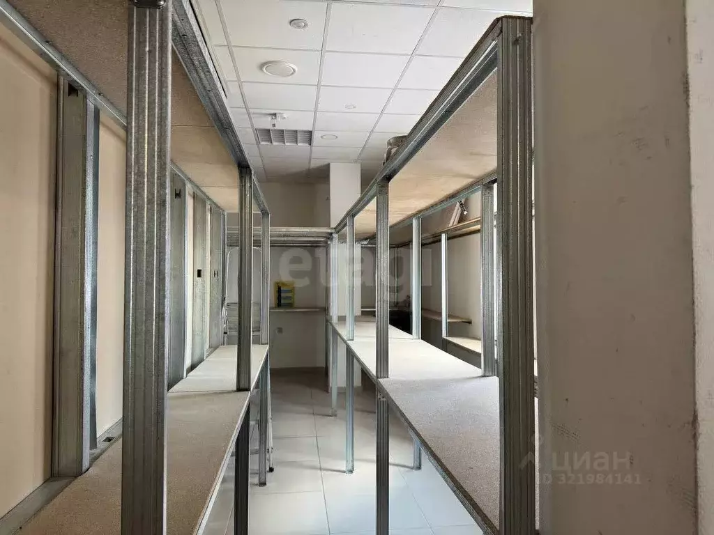 Торговая площадь в Ямало-Ненецкий АО, Салехард ул. Ленина, 44 (134 м) - Фото 1