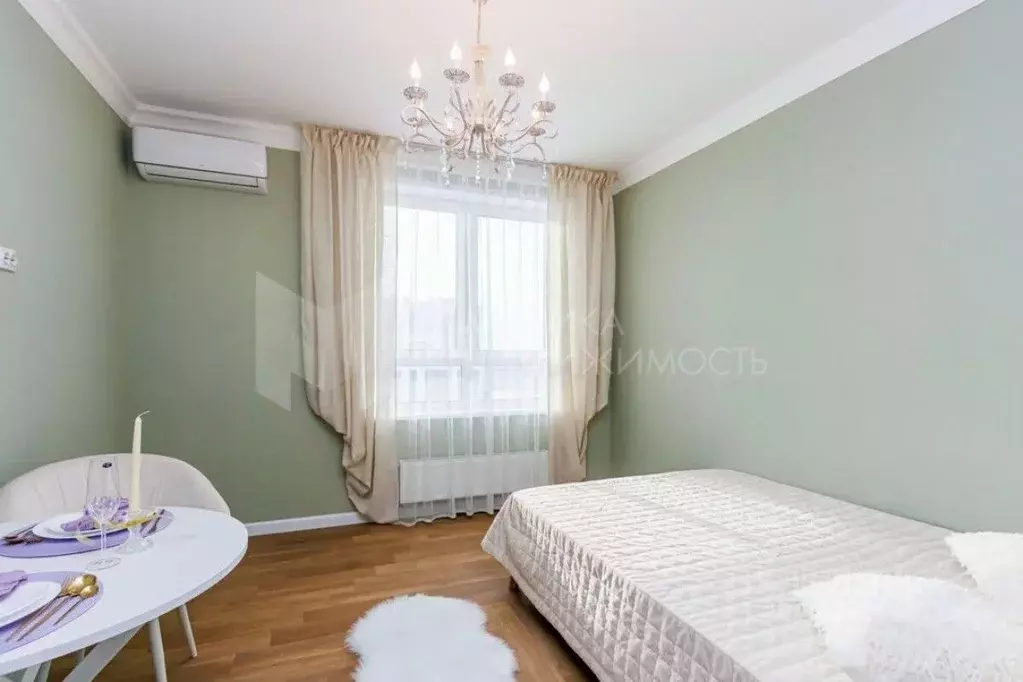 Студия Тюменская область, Тюмень ул. Фармана Салманова, 17 (23.5 м) - Фото 1