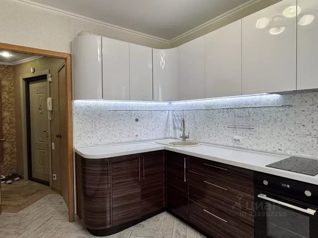 3-к кв. Челябинская область, Челябинск ул. Доватора, 10 (68.0 м) - Фото 1