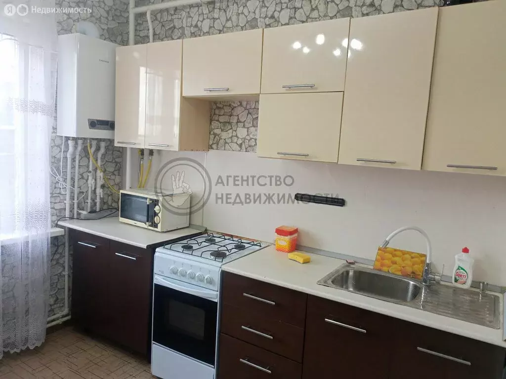 1-комнатная квартира: Нурлат, Московская улица, 7 (44 м) - Фото 1