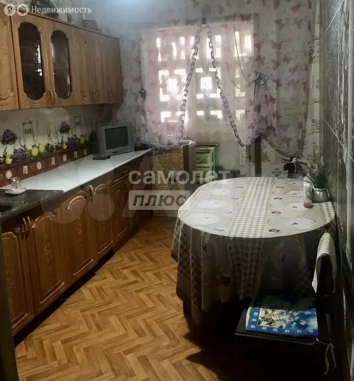 3-комнатная квартира: Элиста, 8-й микрорайон, 14 (66.1 м) - Фото 1