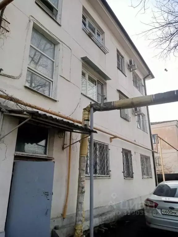 Комната Краснодарский край, Новороссийск ул. Луначарского, 3 (11.6 м) - Фото 1