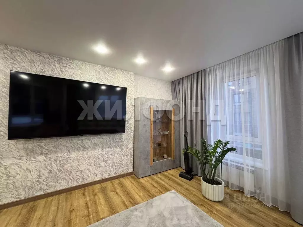 3-к кв. Хакасия, Абакан ул. Комарова, 7А (70.6 м) - Фото 2
