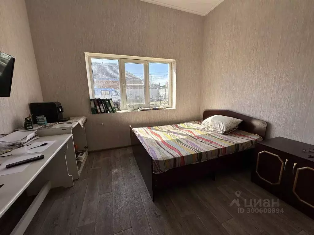 Дом в Краснодарский край, Динской район, Новотитаровская ст-ца ... - Фото 1