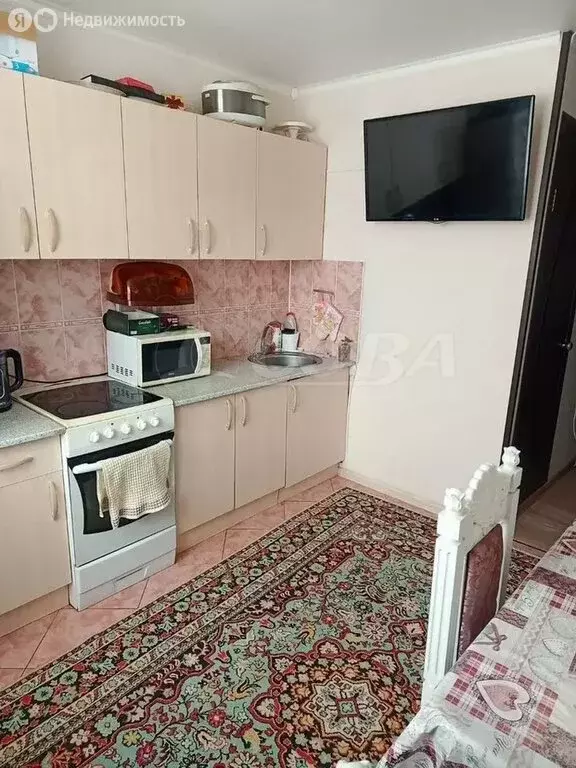 3-комнатная квартира: Тобольск, 10-й микрорайон, 5А (69.7 м) - Фото 1