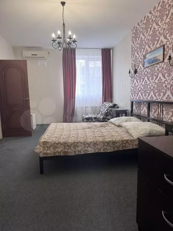 Комната 30 м, 2/3 эт. - Фото 1