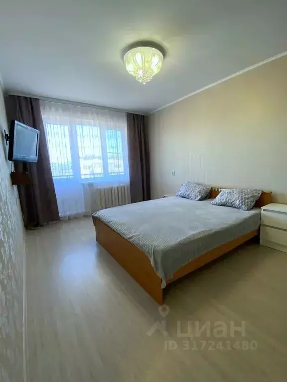 1-к кв. Псковская область, Пушкинские Горы рп ул. Ленина, 22 (33.0 м) - Фото 0