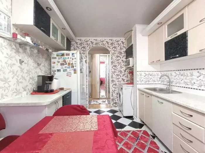 3-к. квартира, 69,6 м, 5/5 эт. - Фото 0