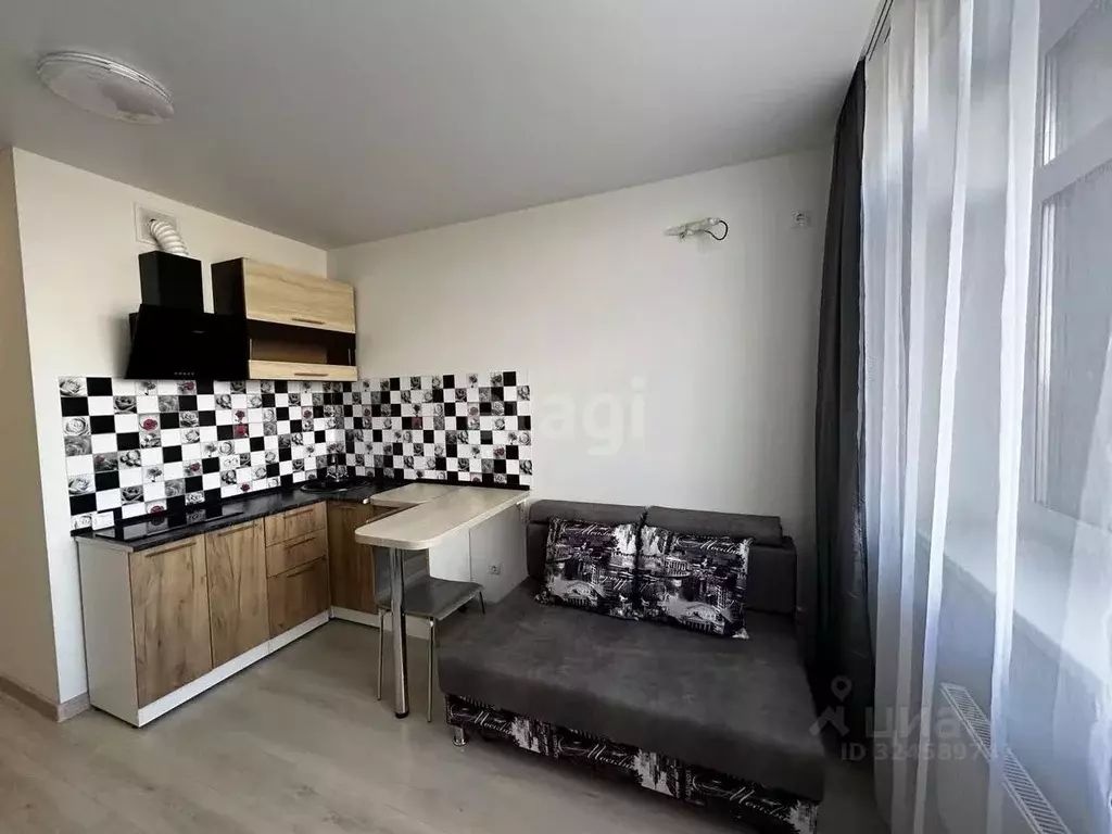 Студия Тюменская область, Тюмень ул. Алматинская, 6 (18.0 м) - Фото 1