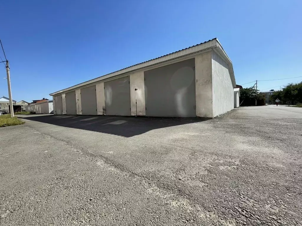 Гараж в Краснодарский край, Темрюк ул. Анджиевского, 47Б (20 м) - Фото 1