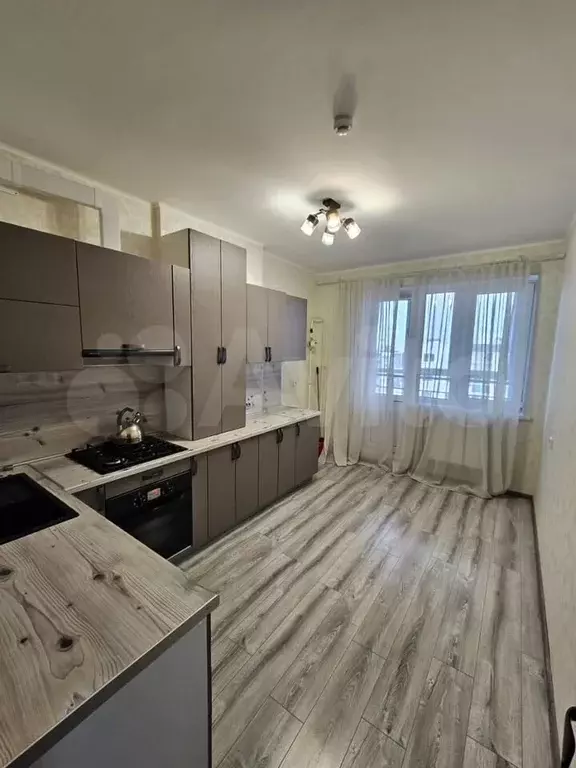 1-к. квартира, 41 м, 4/4 эт. - Фото 0