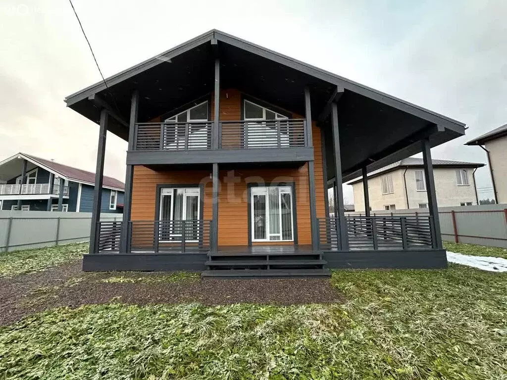 Дом в городской посёлок Тайцы, Крайняя улица (100 м) - Фото 1