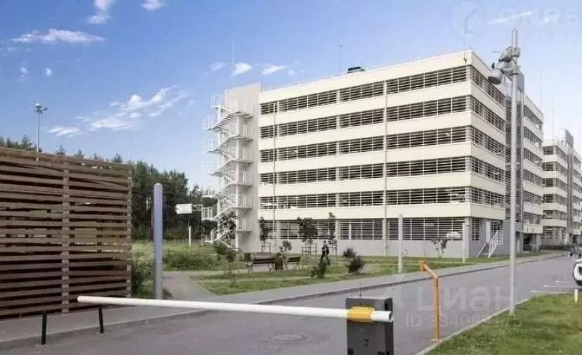 Гараж в Санкт-Петербург ш. Суздальское, 22к2 (14 м) - Фото 1
